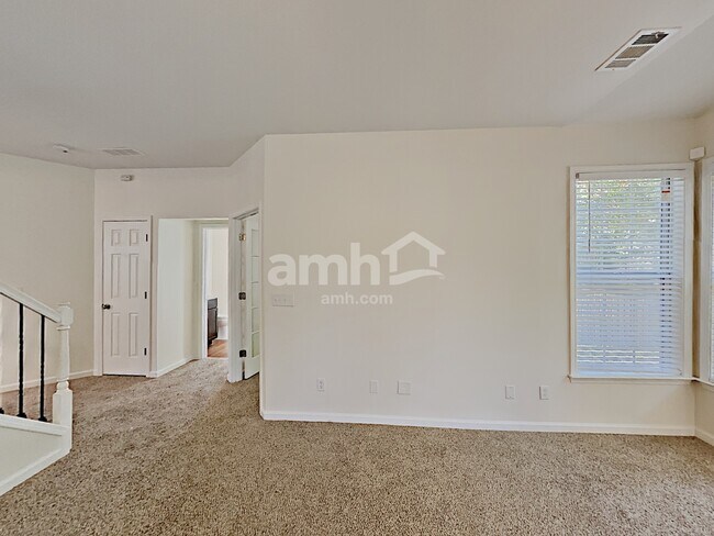 Building Photo - 3410 Spindletop Drive NW