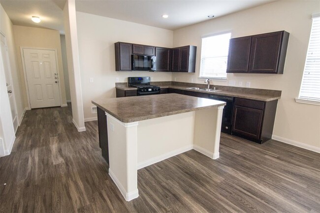 Foto del edificio - 29647 Clover Shore Dr