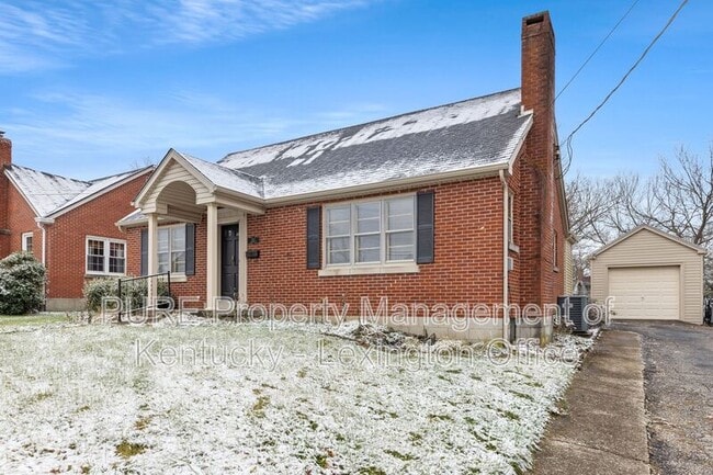 Building Photo - 312 Norwood Dr