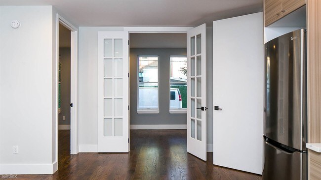 Foto del edificio - 1716 Summerfield St