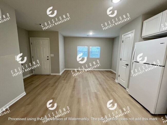 Foto del edificio - 2 Bed 2.5 Bath Townhome - Available NOW!
