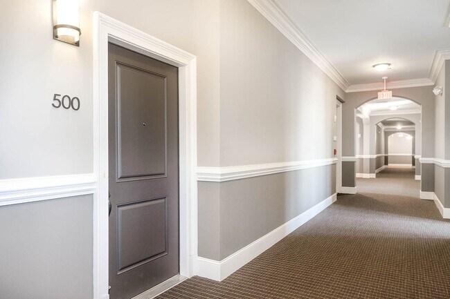 Building Photo - 4120 Ridgefield Dr