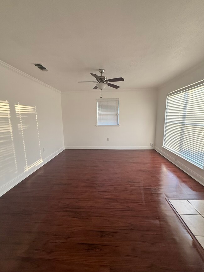 Building Photo - 3403 Tambour Dr