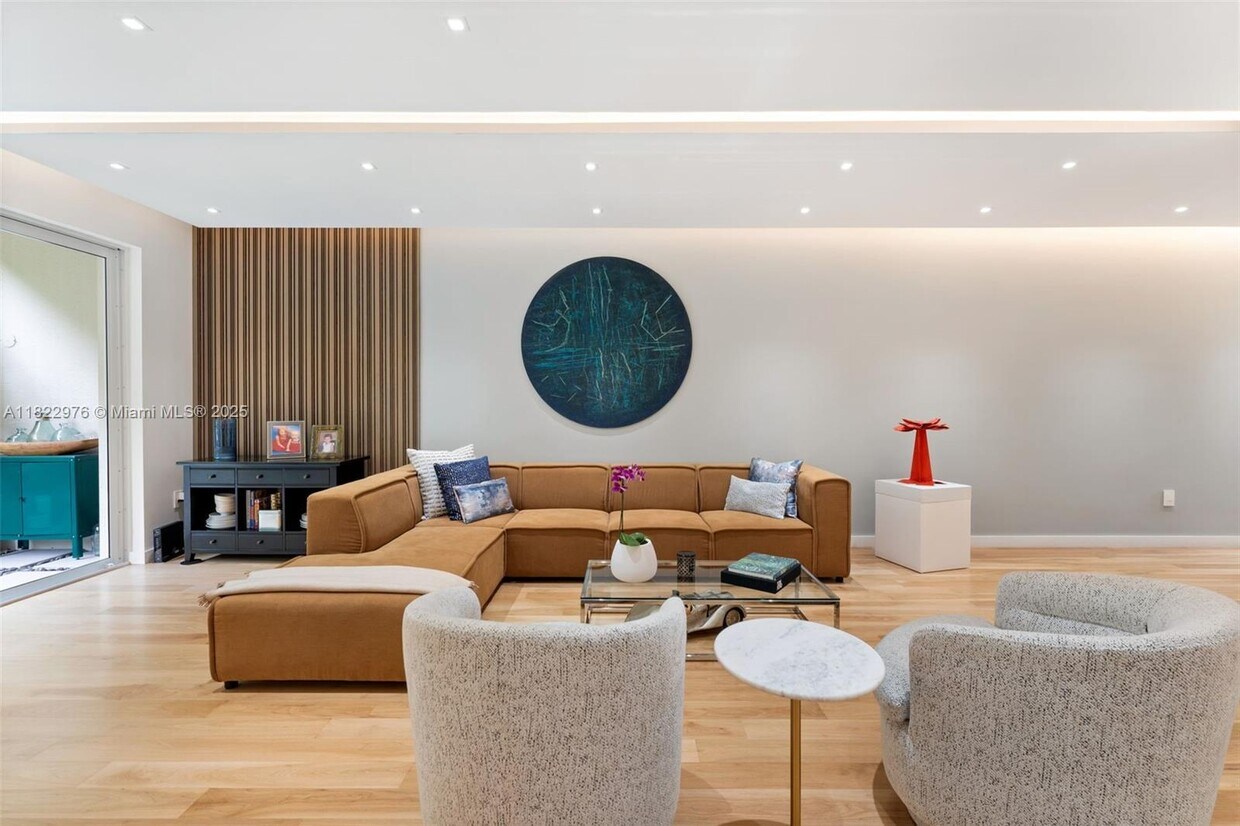 Foto principal - 3026 NE Quayside Ln