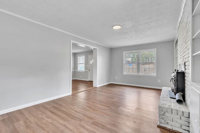 Building Photo - 3 Bedroom, 1.5 Bath Ranch on Over Half an Acre with Fenced Yard, and Deck $1850/mo rent