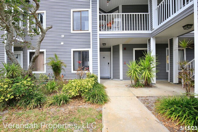 Building Photo - 2 br, 2 bath House - 9509 Darien Avenue Un...