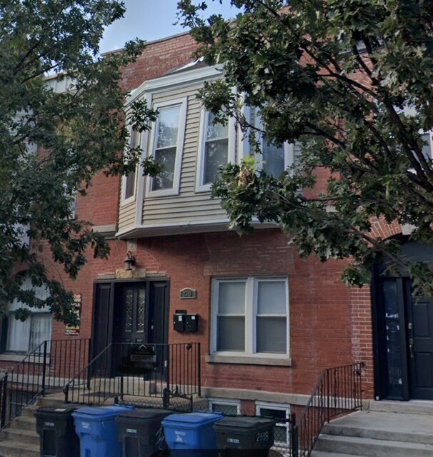 Building Photo - 2430 W Taylor St