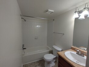 Building Photo - 600 Reusens Rd