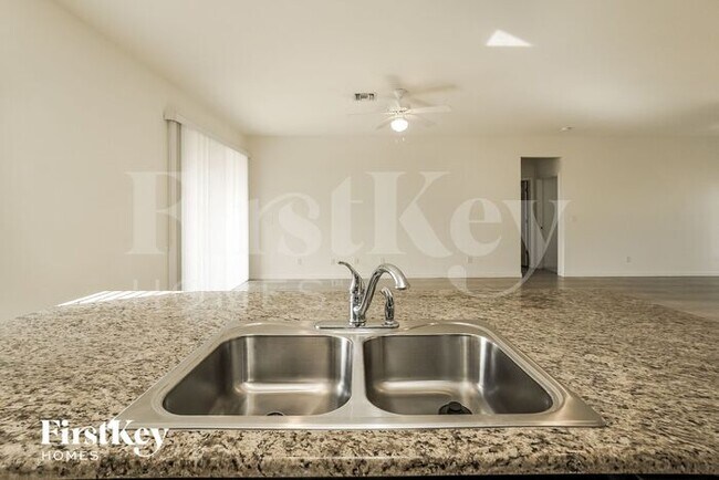 Foto del edificio - 112 NW 11th St