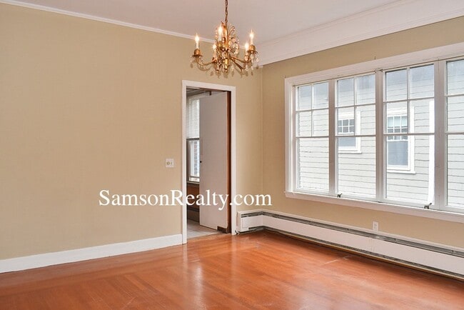 Building Photo - 206 Slater Ave