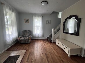 Building Photo - 1249 Vestal Ave