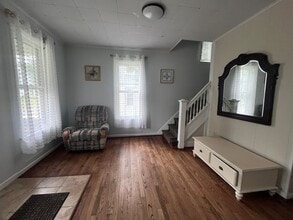 Building Photo - 1249 Vestal Ave