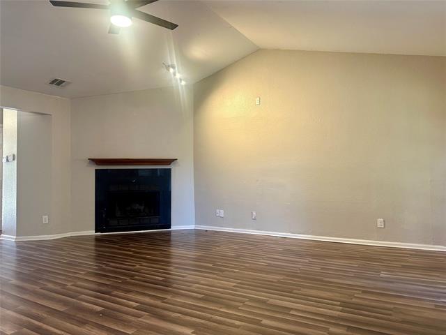 Building Photo - 419 Creekwood Ln
