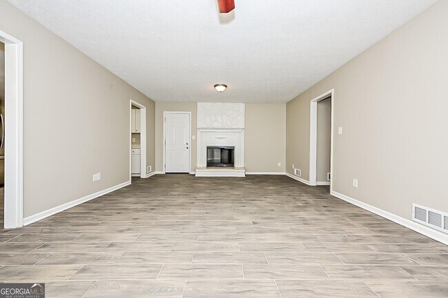 Building Photo - 155 Stokes Dr