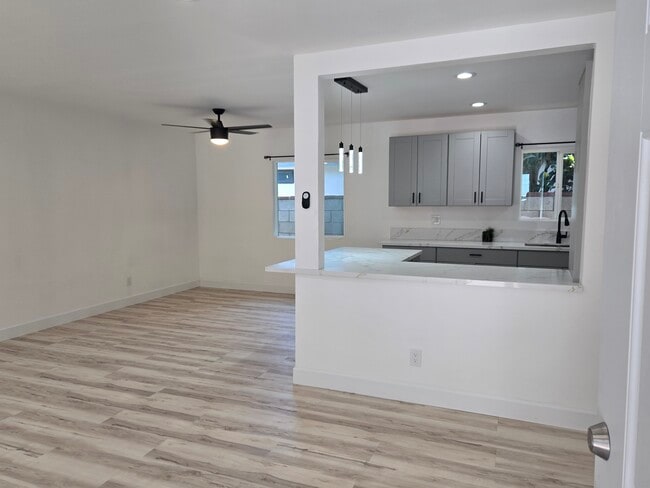 Building Photo - 1658 W 220th St