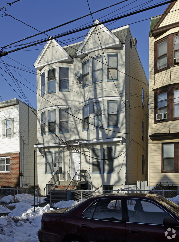 Building Photo - 152 Boyd Ave