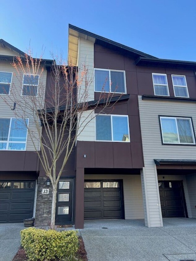 Foto principal - 3Bd/3Ba Lynnwood Townhouse