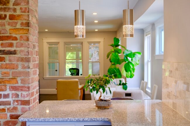 Building Photo - 164 Mystic Valley Pky