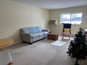 Building Photo - 66 Mayflower Ave