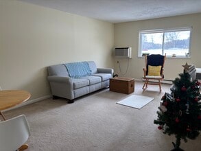 Building Photo - 66 Mayflower Ave