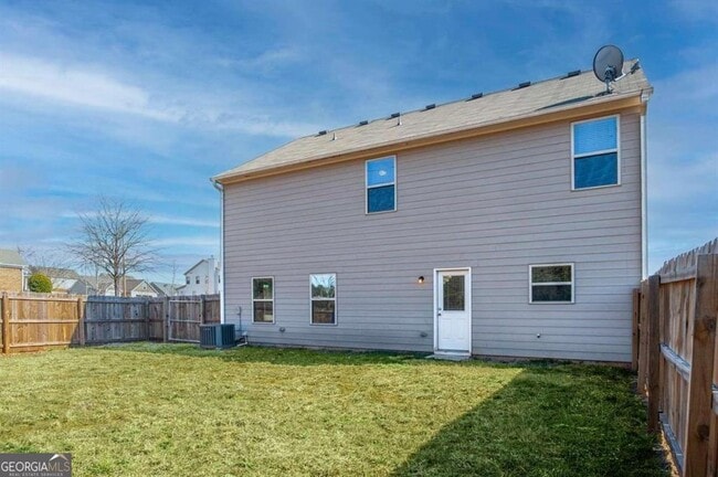 Foto del edificio - 700 Fitzroy Dr