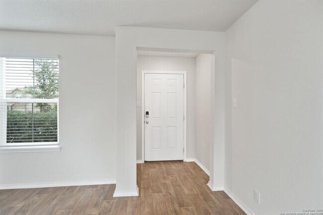 Building Photo - 6536 Dynamic Sound