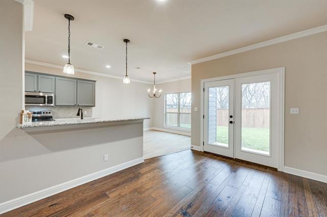 Foto del edificio - 306 W Mc Lain Dr