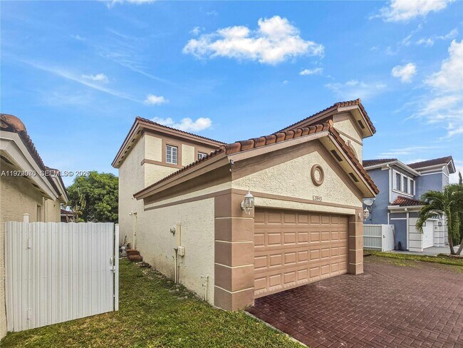 Foto del edificio - 15843 SW 139th St