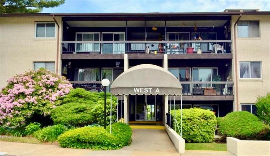 Foto principal - 400 Narragansett Pkwy