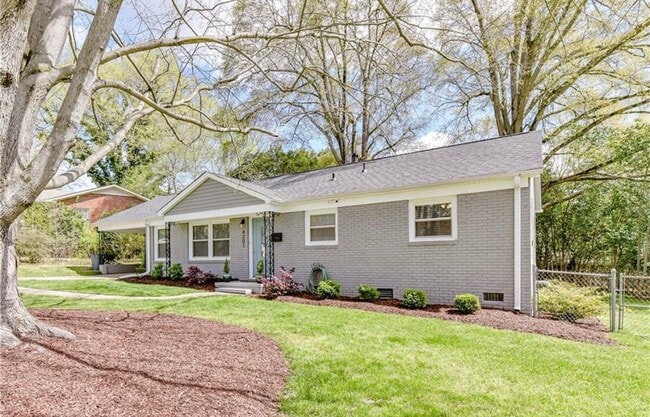 Photo - 4201 Seaforth Dr House