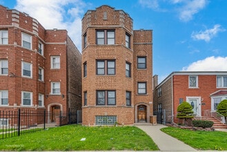 Building Photo - 7332 S Artesian Ave