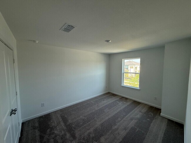 Foto del edificio - 22142 Ingham Blf Ln