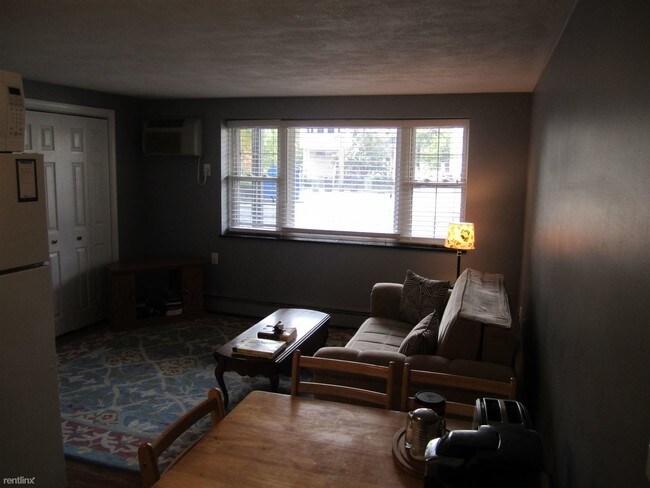 Foto del edificio - 99 Pleasant St