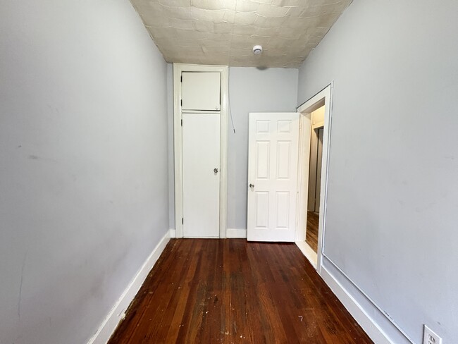 111 Baldwin Ave 3L (5) - 110 Baldwin Ave