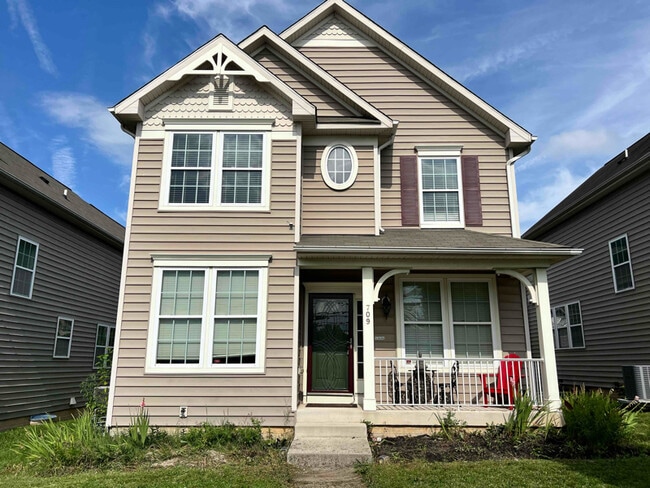 Building Photo - 709 Middle River Rd