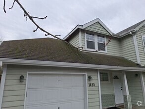 Building Photo - 1455 Sweetbay Dr