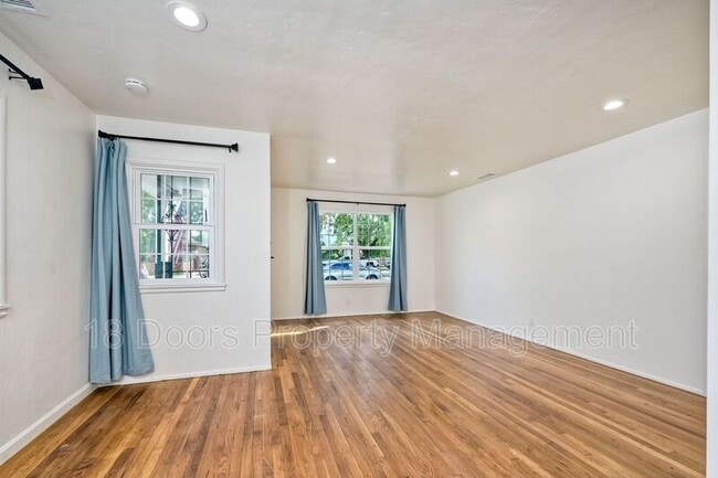 Building Photo - 254 G Ave