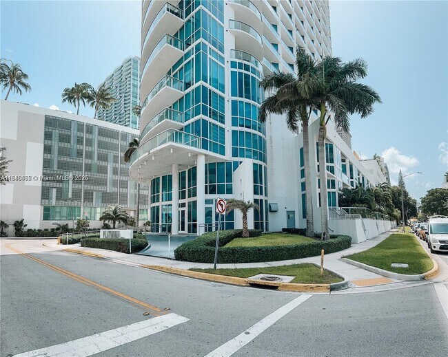 Foto del edificio - 480 NE 30th St