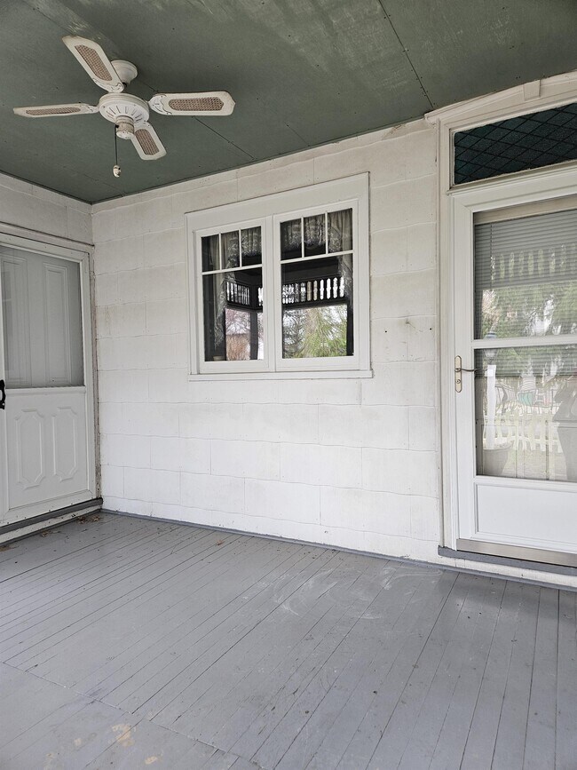 Building Photo - 45 Froelich Ave