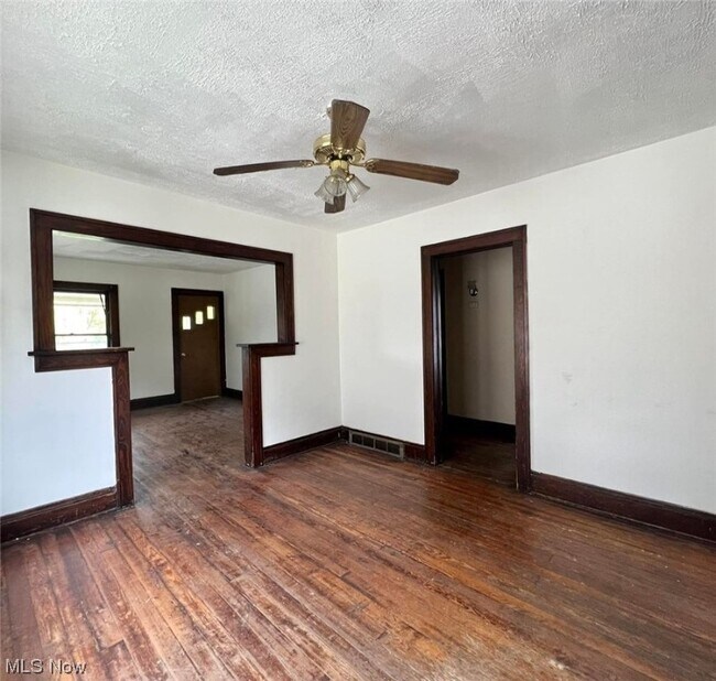 Foto del edificio - 12511 Oakfield Ave