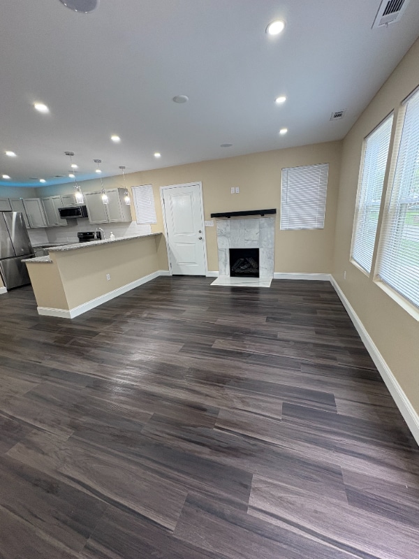 Building Photo - 415 Highland Ave