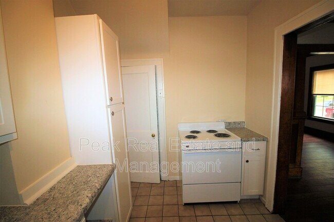 Foto del edificio - 842 Neland Ave SE