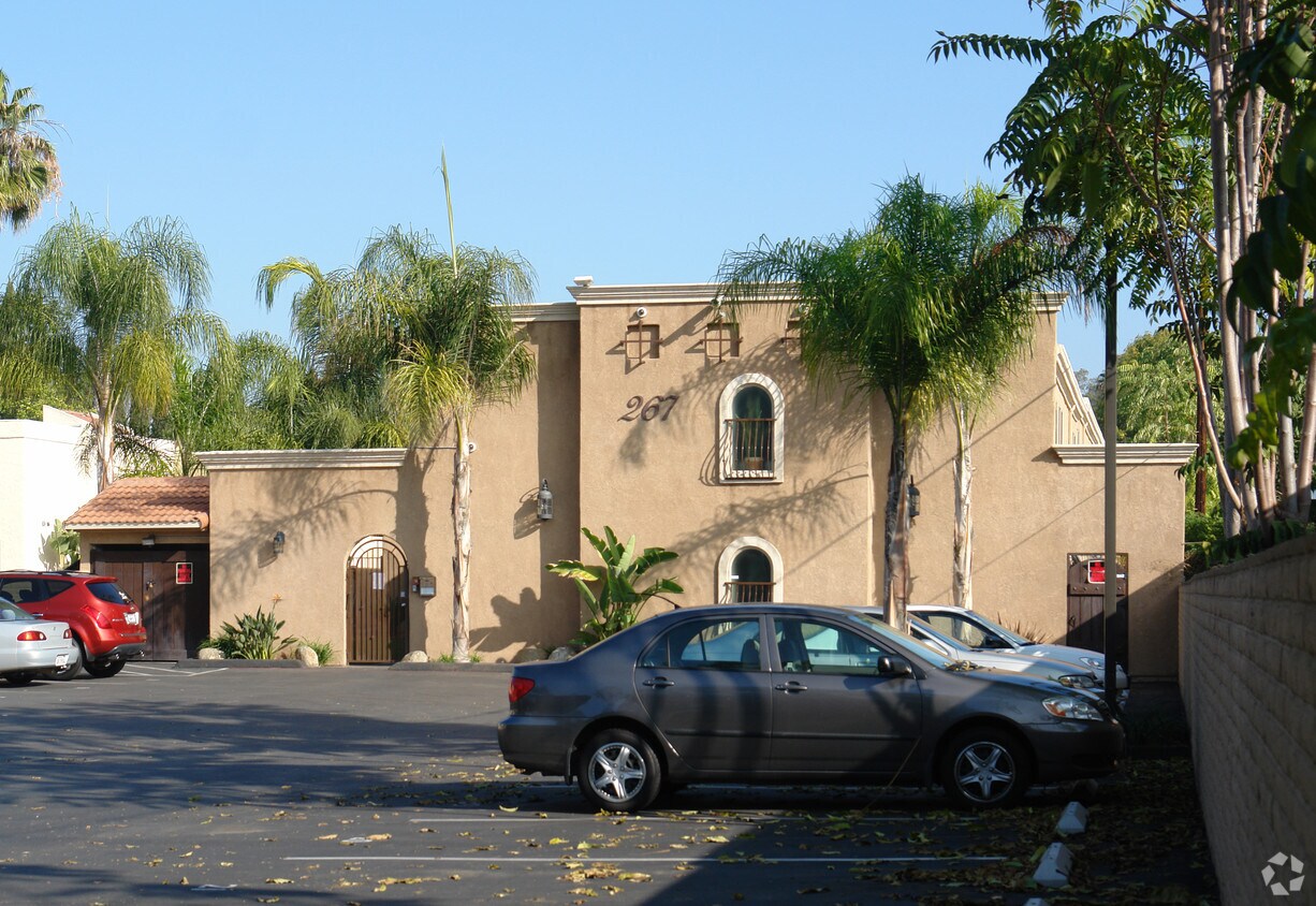 Foto del edificio - 267 S Mollison Ave
