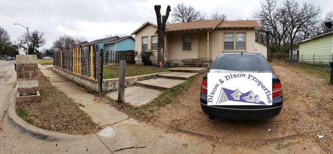 Building Photo - 3704 Chickasaw Ave