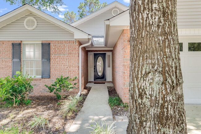 Building Photo - 145 Bayou Landing Rd