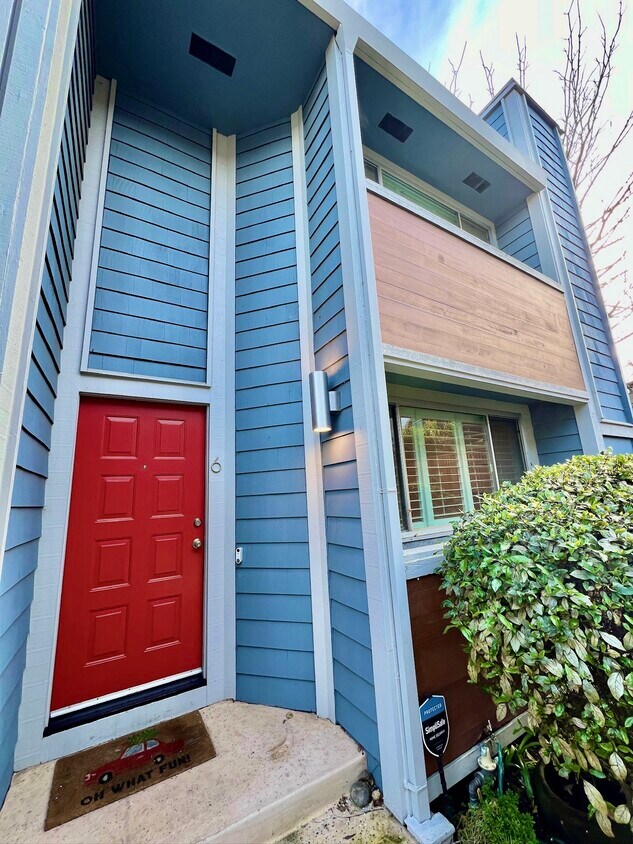 Primary Photo - 1169 Minnesota Ave