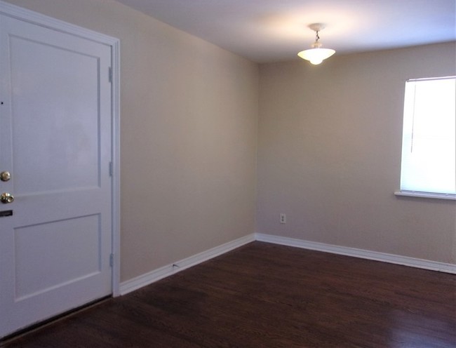 Foto del edificio - Plaza Apts - 1 Bed 1 Bath