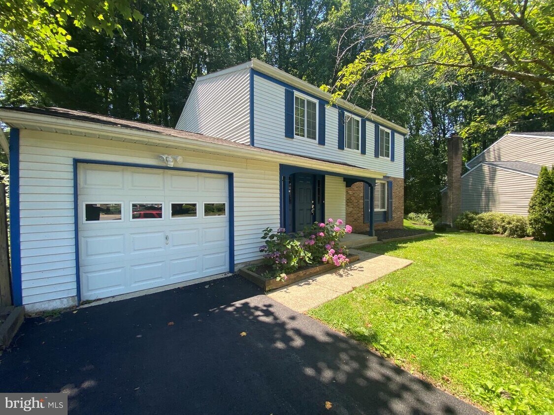 8473 Ararat Ct, Annandale, VA 22003 House Rental in Annandale, VA