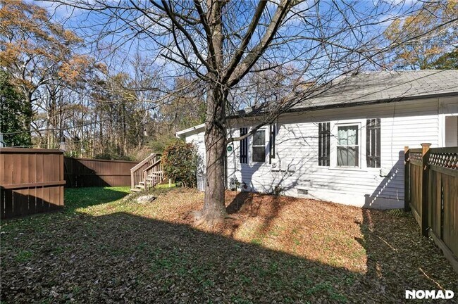 Foto del edificio - 2218 Dunseath Ave NW