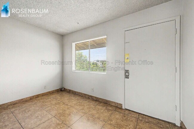 Foto del edificio - 1746 E 6th Ave